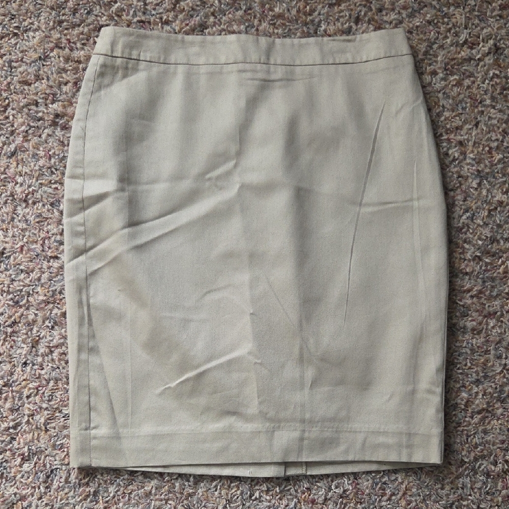 LOFT Women's Pencil Skirt in Tan